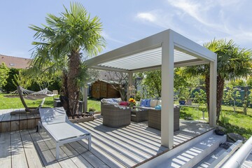 BIO+ AKENA PERGOLA